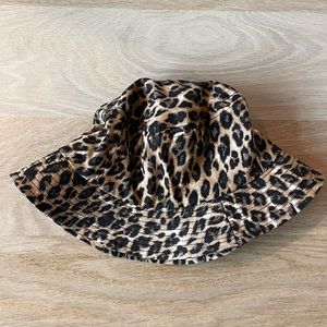 leopard print bucket hat